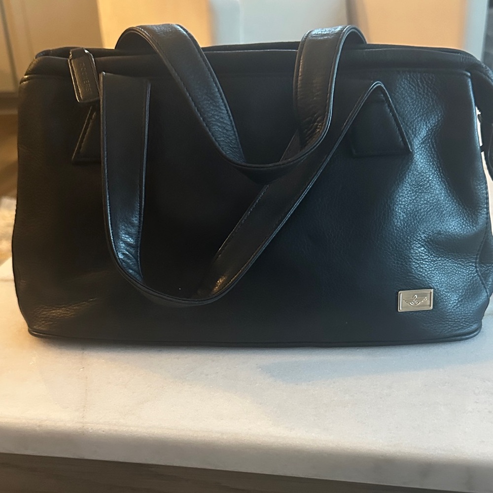 Dockers Black Genuine Leather Shoulder Handbag